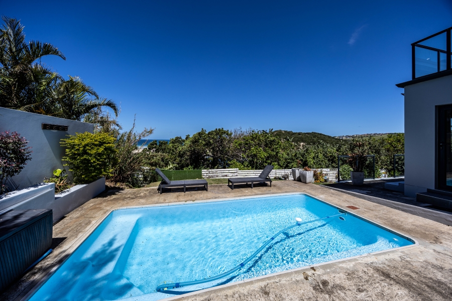 7 Bedroom Property for Sale in Cintsa East Eastern Cape